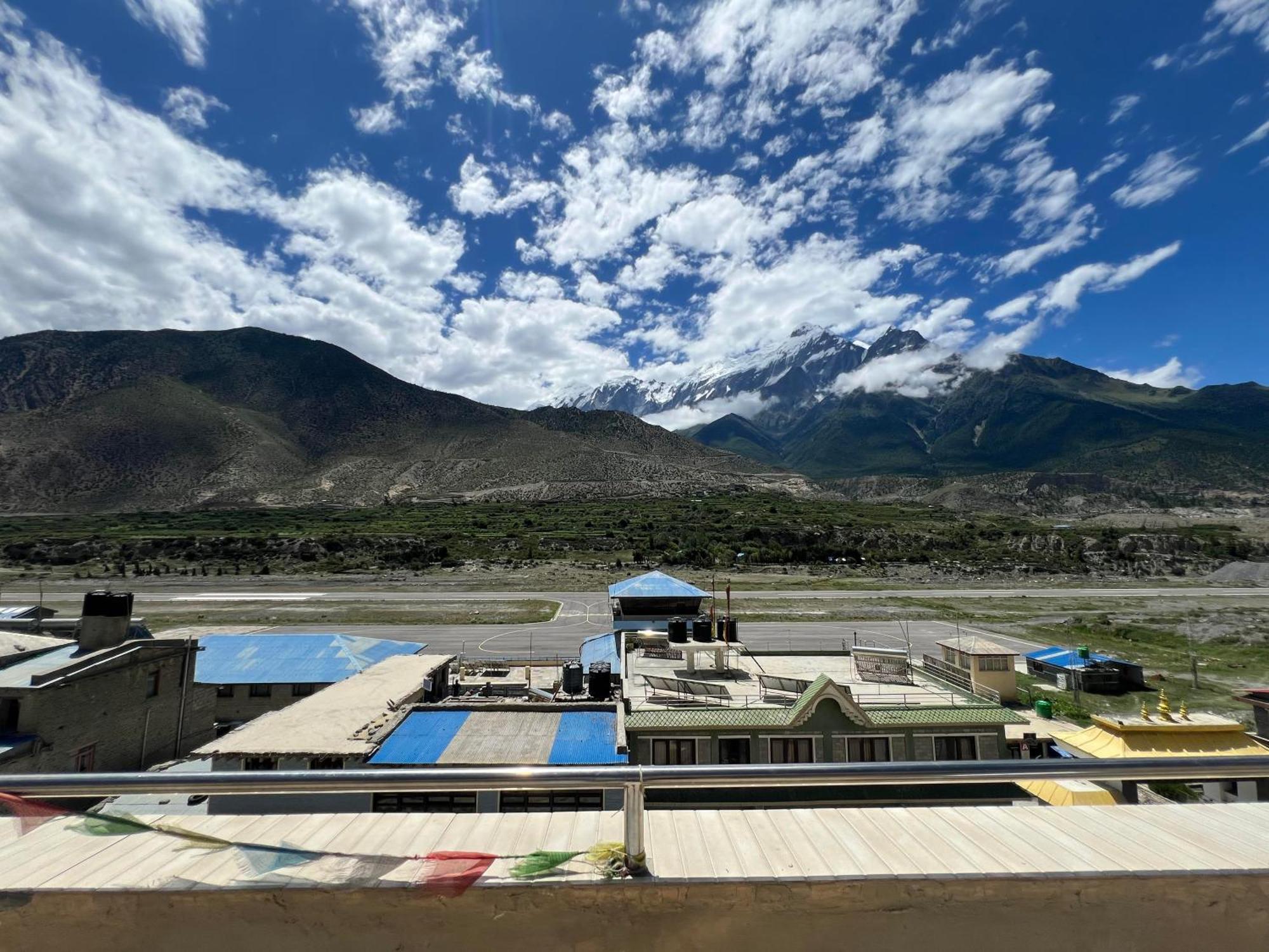 New Neeru Guest House Jomsom ภายนอก รูปภาพ