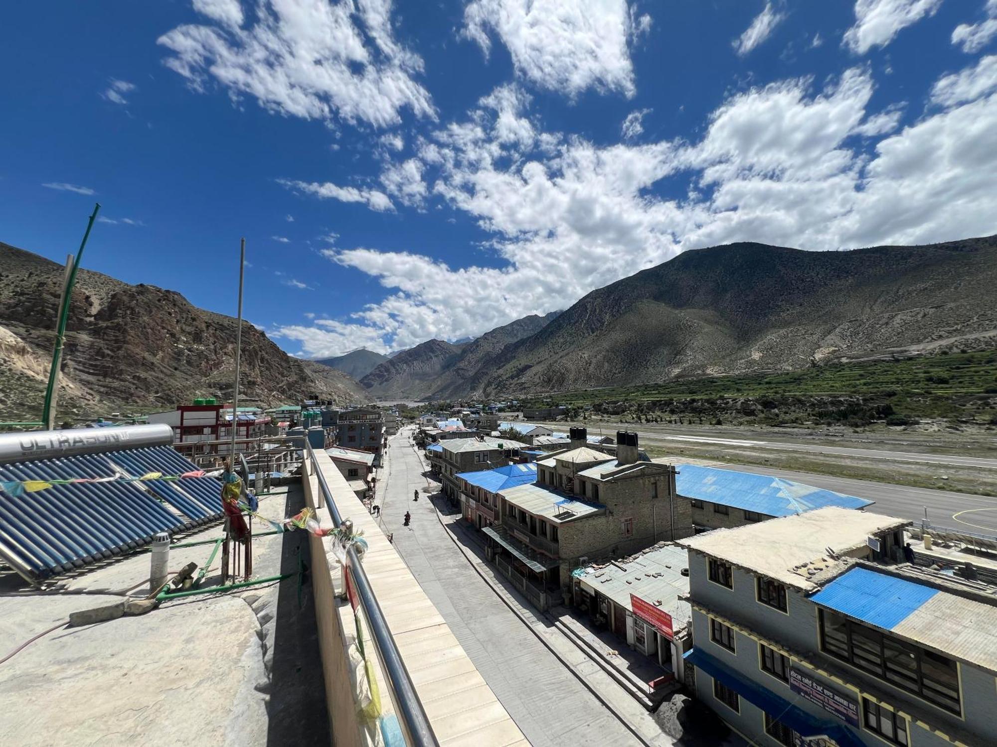 New Neeru Guest House Jomsom ภายนอก รูปภาพ
